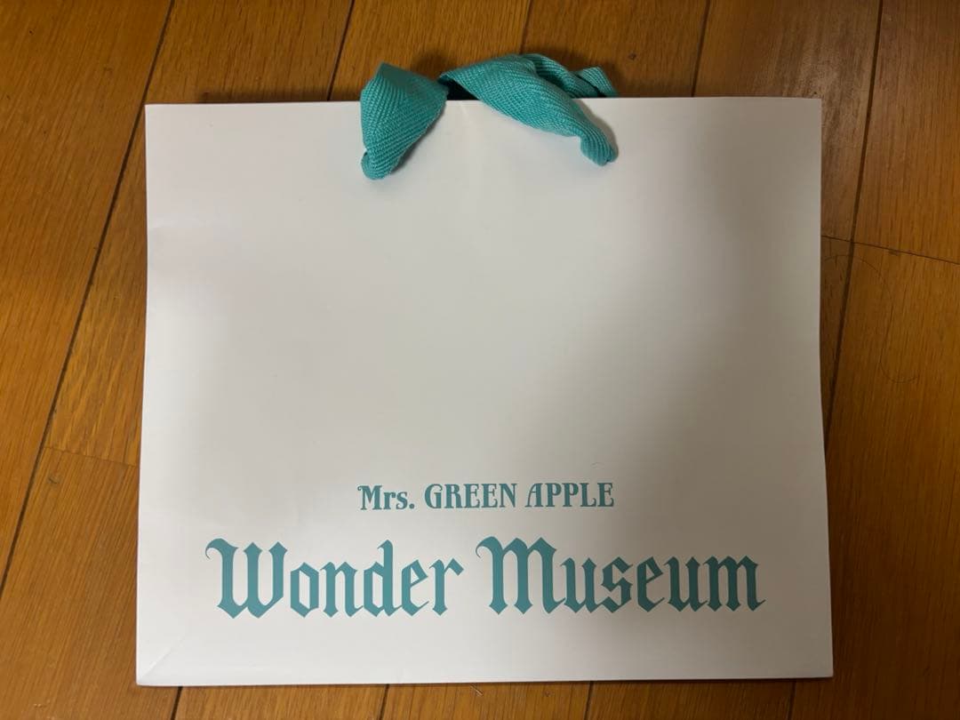ミセスWonder Museum 東京限定トートバッグ　ショッパーと入場者特典付