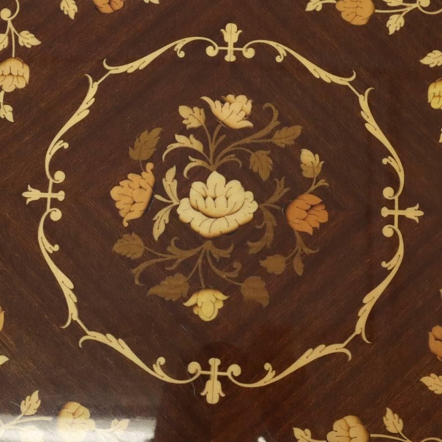 値下 イタリア製 クラシカル家具 象嵌装飾 ラウンドサイドテーブル 棚板付き