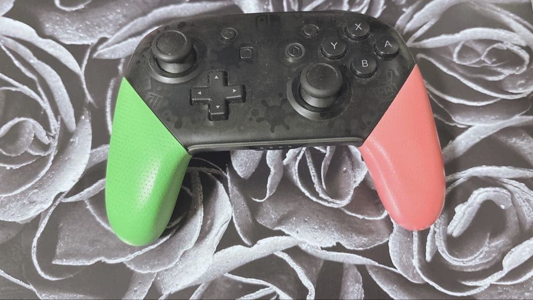 【メルカリ市限定値下げ】switch スプラトゥーン2版　プロコン有り