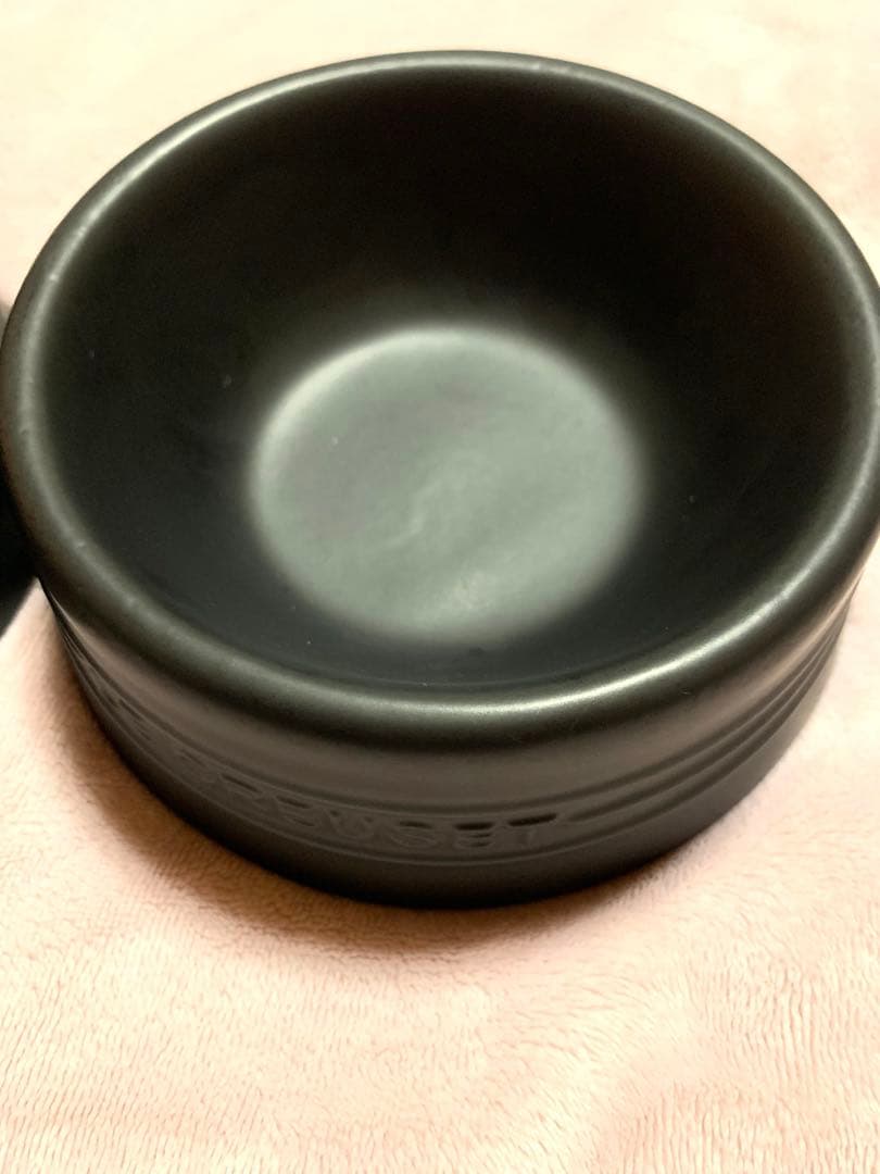 ✴︎新品未使用✴︎　ルクルーゼ　ペット用ボール　犬用食器　マットブラック　2個セット