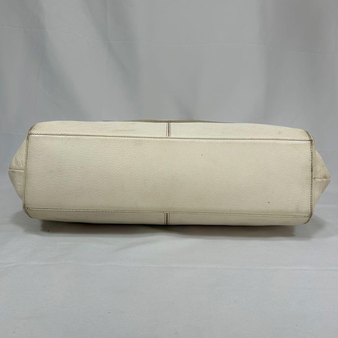 【美品】ヴィヴィアンウエストウッド パンチングレザー トートバッグ 手提げ 白