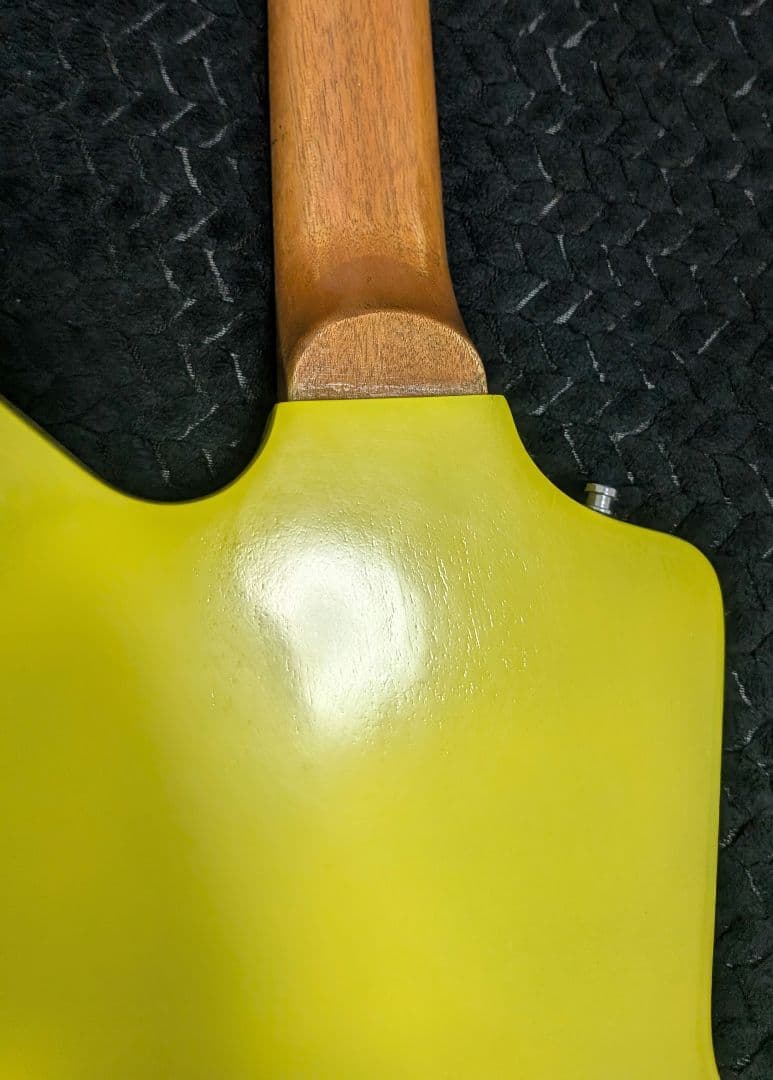 エクスプローラータイプ エレキギター