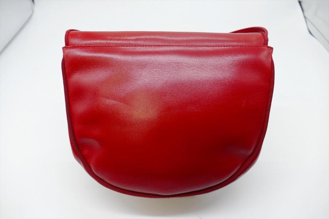 [3393]　＊サルヴァトーレフェラガモ＊　ショルダーバック　赤　ポーチ