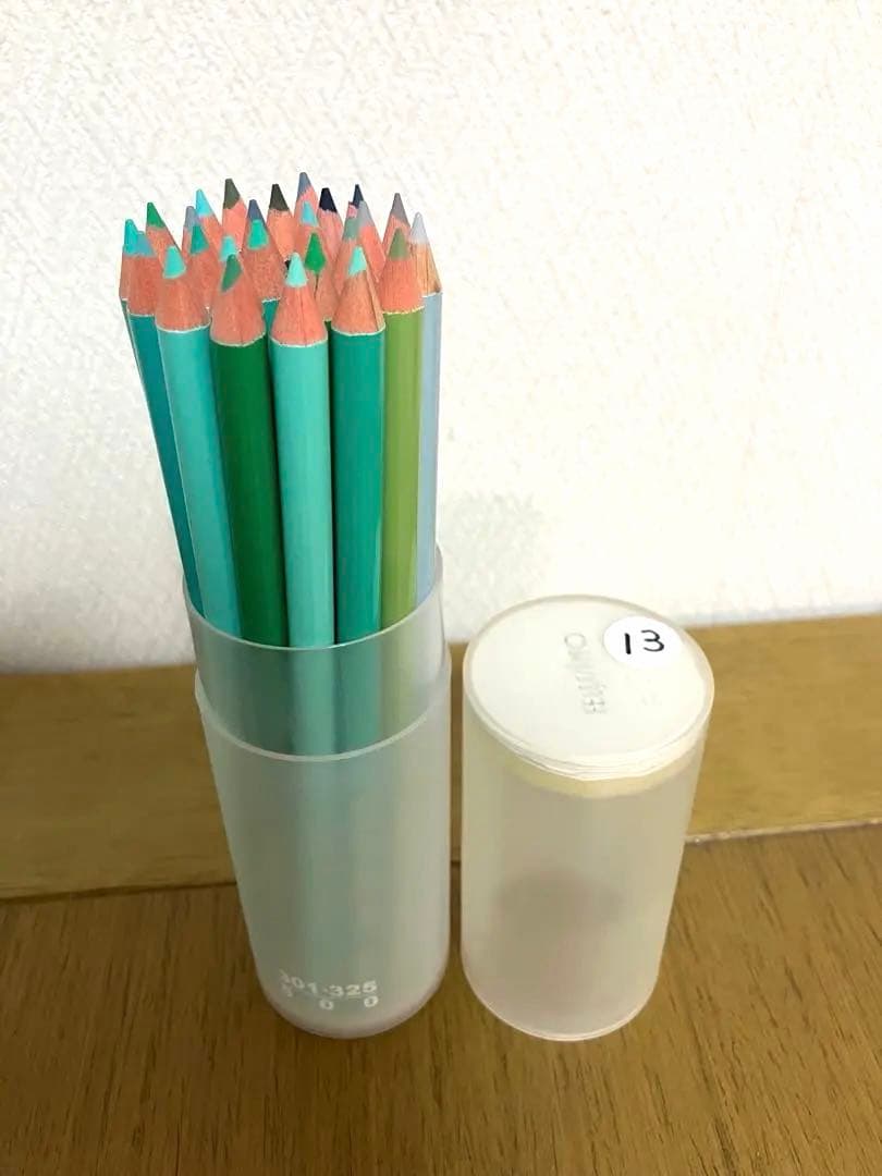 フェリシモ色鉛筆　325色