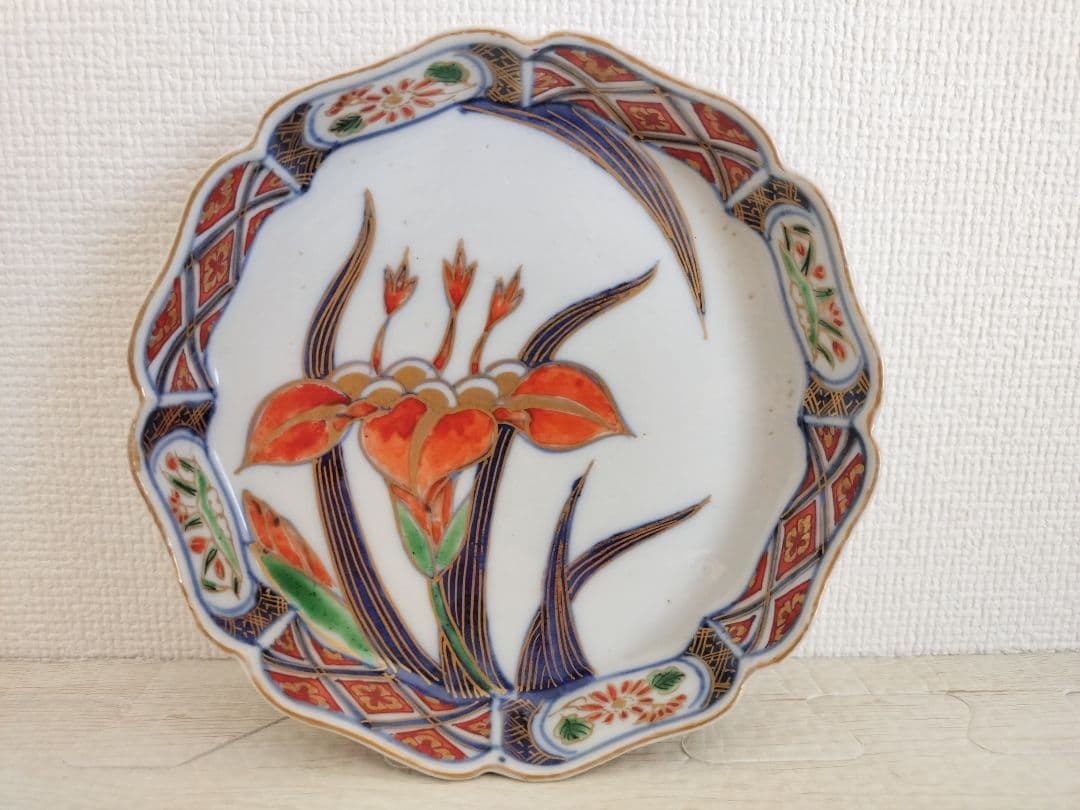 お値下げしました、4枚組　色絵　菖蒲紋　小皿