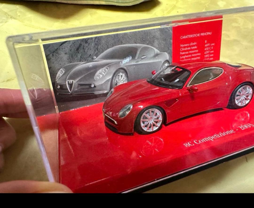 MINICHAMPS アルファロメオ 8C コンペティツィオーネ