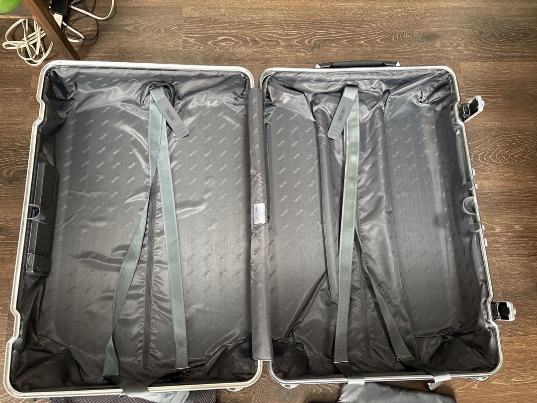 【最安値•正規店購入RIMOWA】HYBRID チェックインLサイズ 保証書付