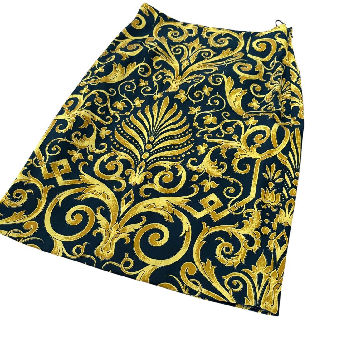 希少　美品✨GIANNI VERSACE バロック柄 ウールスカート 42