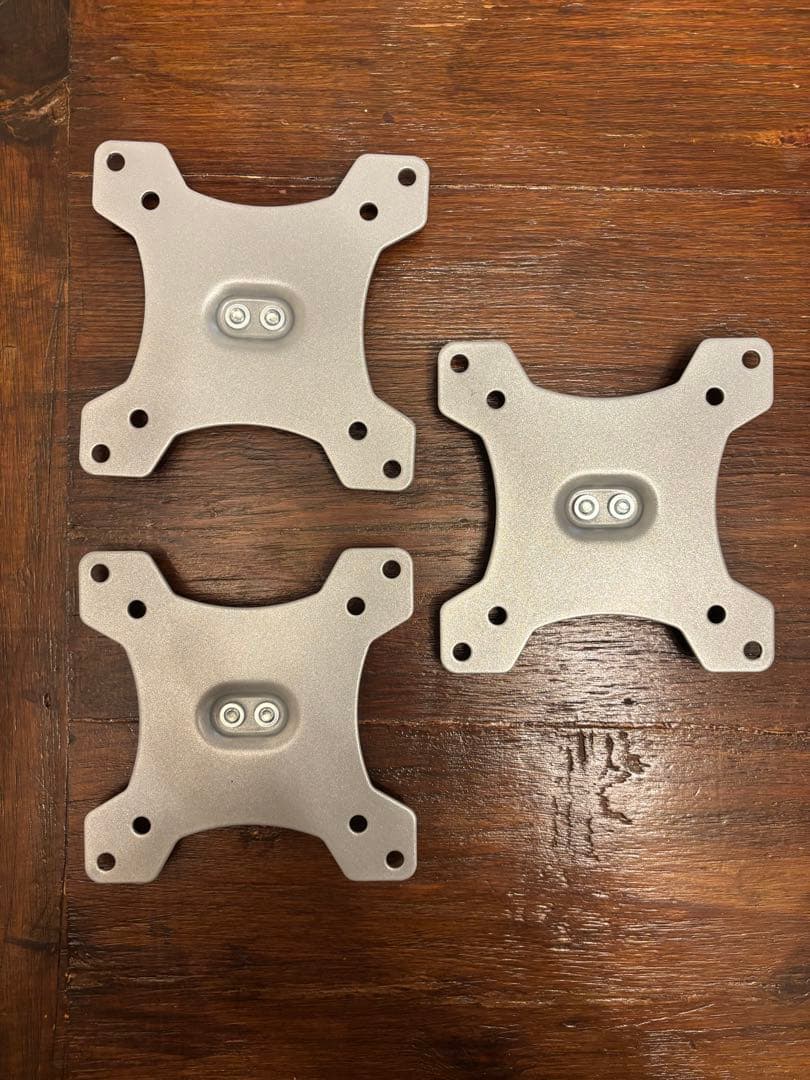 トリプルモニターアーム（ガススプリング・ヘビーデューティ・美品）