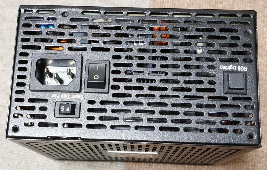 電源ユニット thermaltake TOUGHPOWER GRAND RGB 1050W