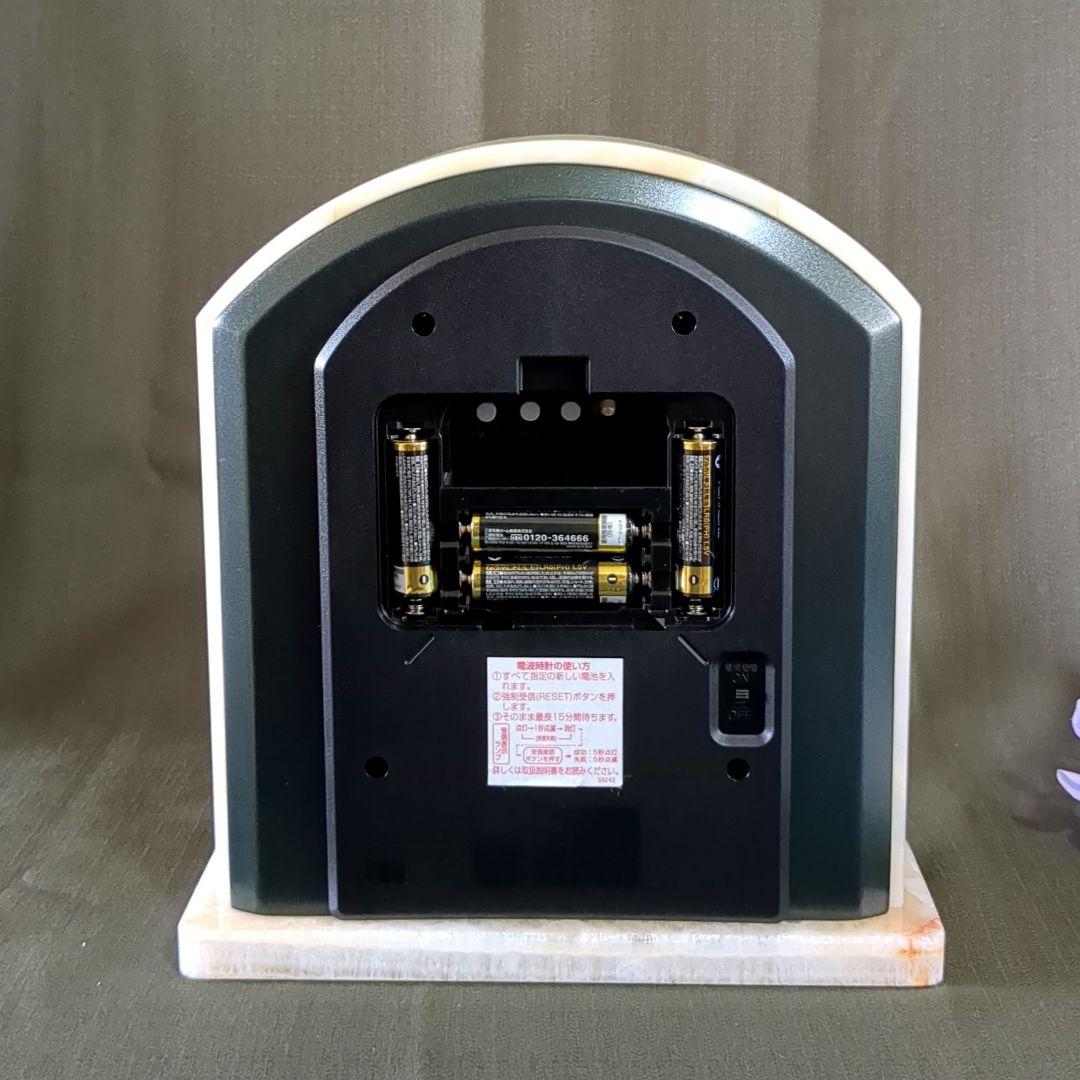 リズム時計 天然大理石　QUEEN ELIZABATH 2　電波時計　可動品❗️