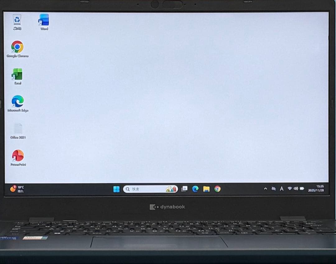 927 美品 dynabook G83/HU 第11世代 16GB office