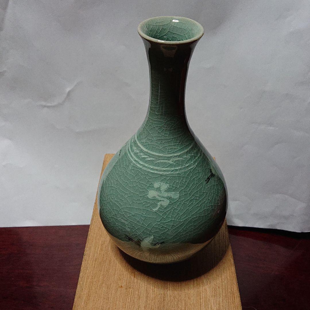 青磁の一輪挿し