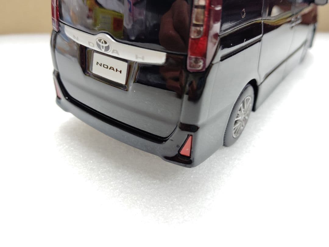 トヨタ ノア Si 80前期型 カラーサンプルミニカー 非売品 202