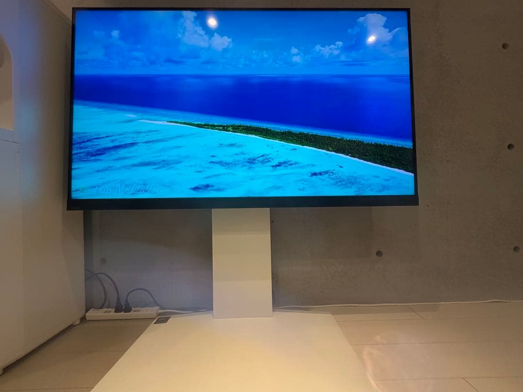 EQUALSテレビスタンド