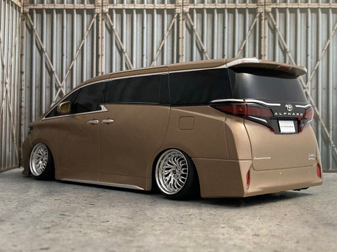 1/24 新型アルファード・ブロンド（カスタム品）