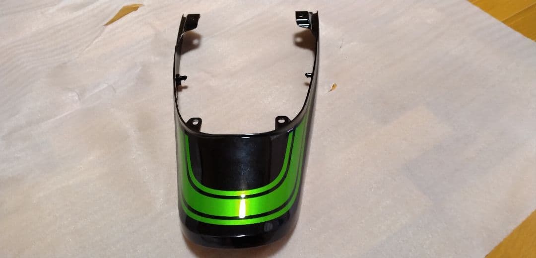 Kawasaki Z900RS　2025年ノーマル外装一式