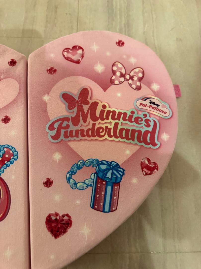 ディズニー♡ミニー♡パルパルーザ　ブランケット＆ポータブルクッション