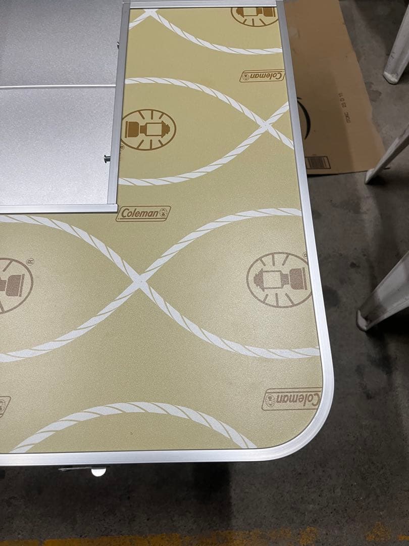 Coleman アウトドアテーブル ベージュ