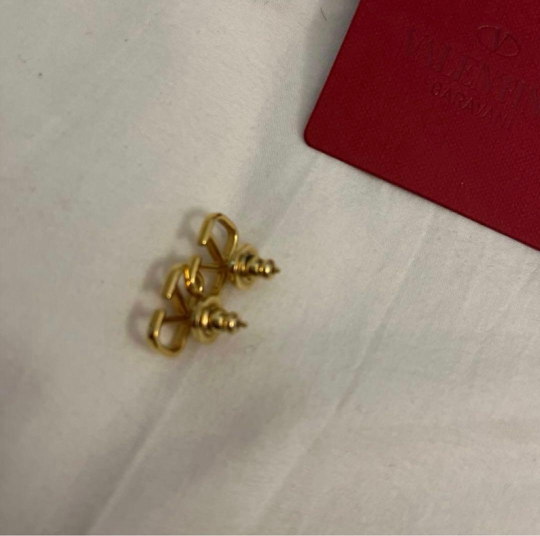 VALENTINO ゴールドピアス 専用ケース付き