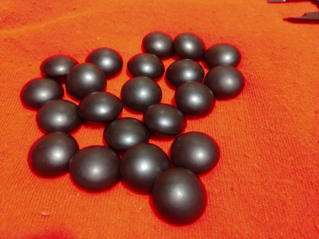 【囲碁】欅碁笥　本蛤碁石、那智黒石　11.4ミリ