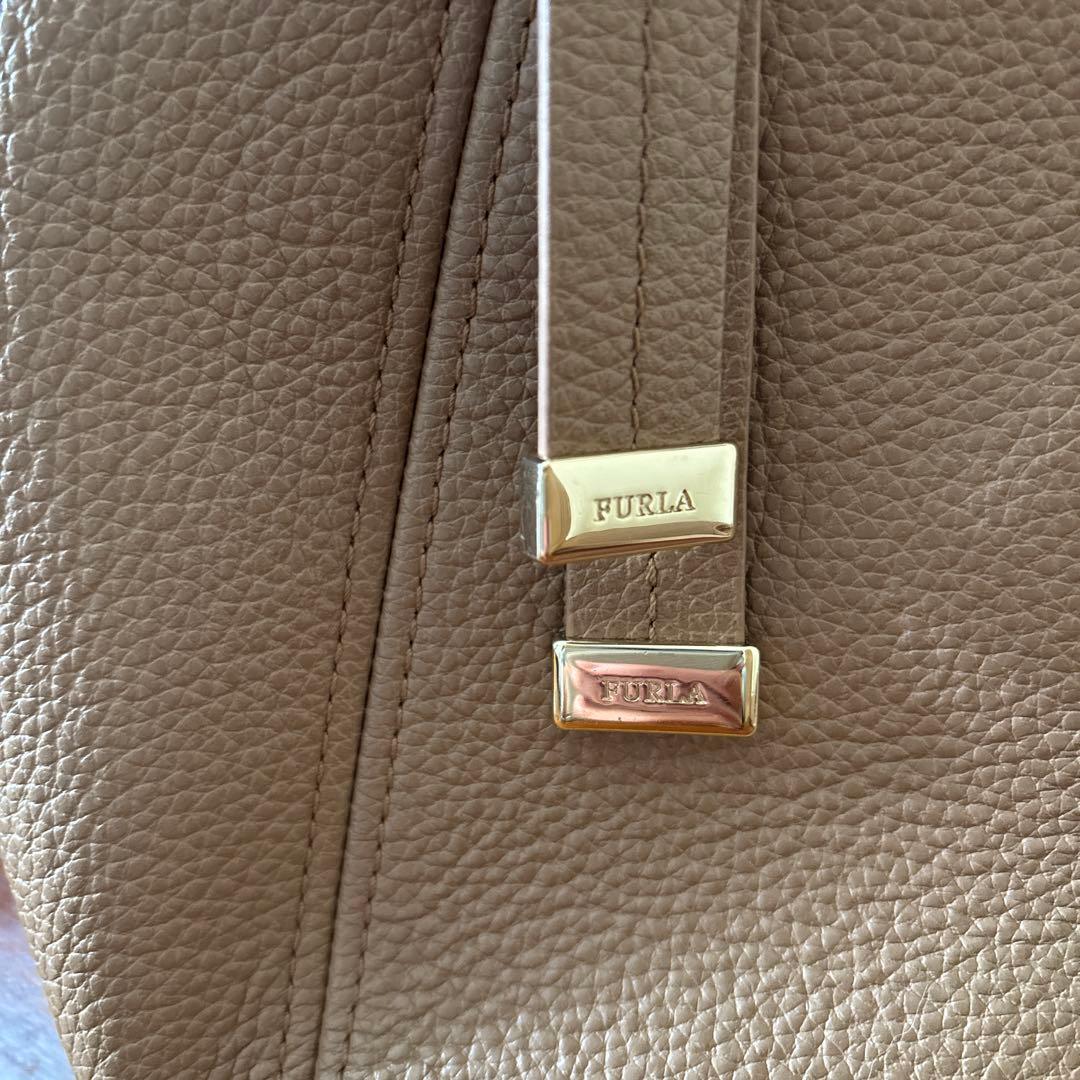 美品 フルラ シエナ ホーボー ワンショルダーバッグ 2way シボ革 ベージュ