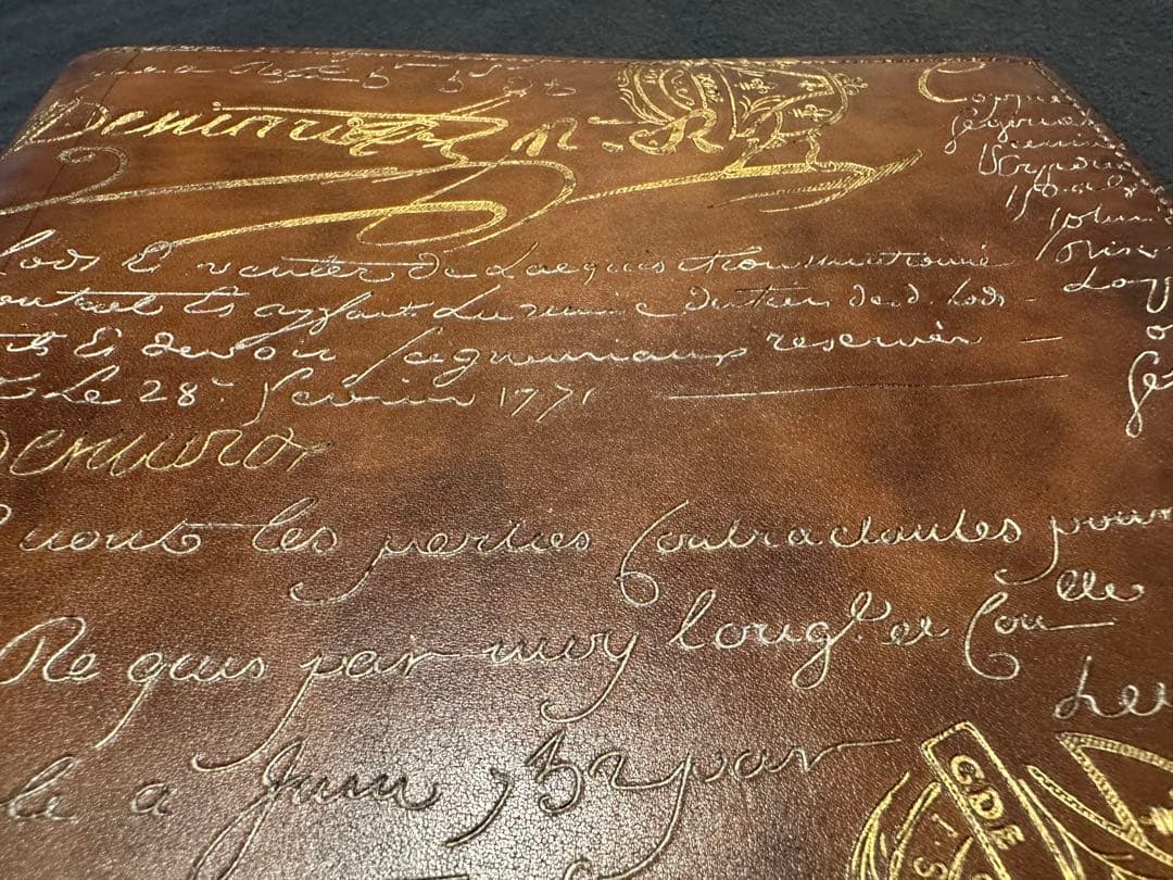 岸田一郎 持ってて良かったアイテム100選 ベルルッティ ノートカバー 未使用