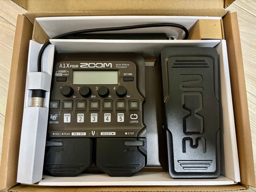 【美品】ZOOM A1X FOUR アコースティック用マルチエフェクター