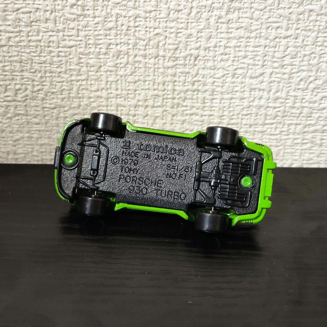 TOMICA　トミカ　ポルシェ　ターボ930ターボ　緑色　箱付き