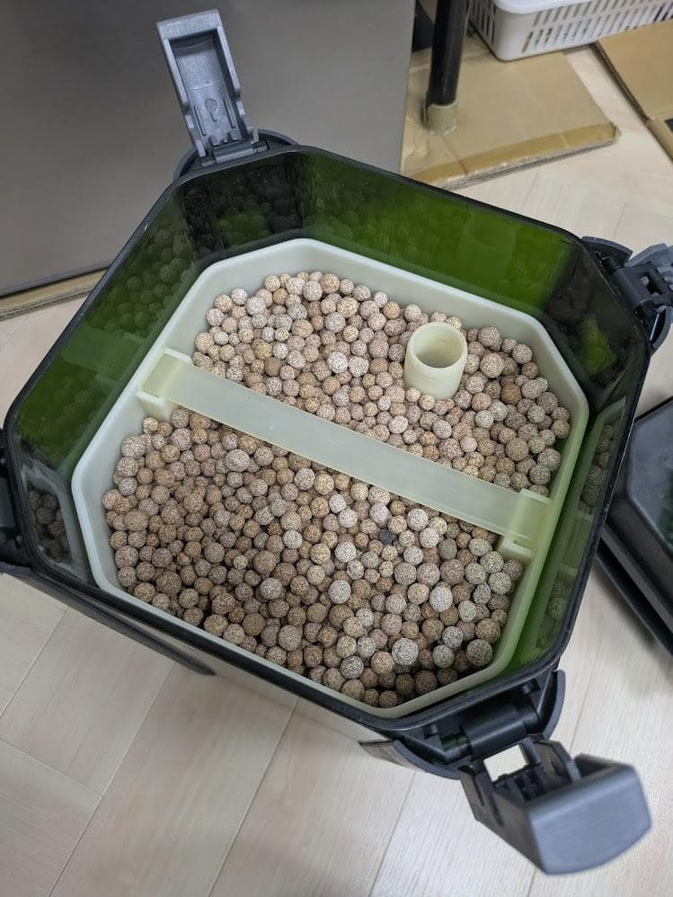 EHEIM eXperience 250　外部フィルター 60HZ 西日本用