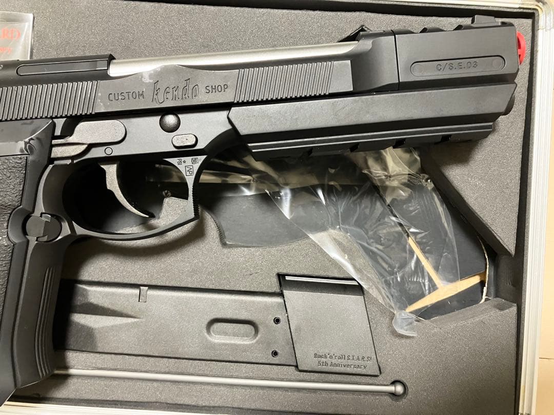 バイオハザード　東京マルイ サムライエッジ バリーバートンモデル 2001