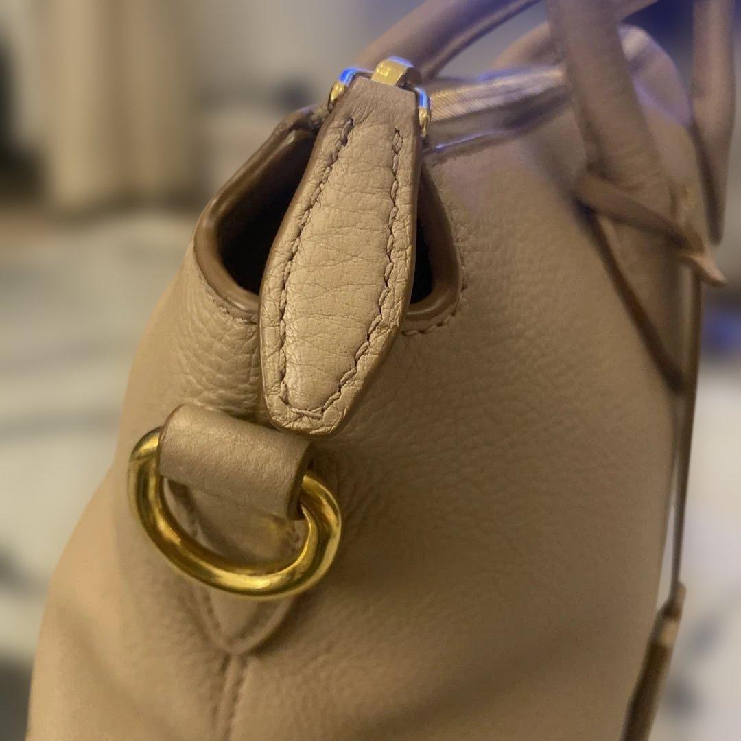 PRADA ベージュ　ショルダーバッグ　ハンドバッグ 2way 美品