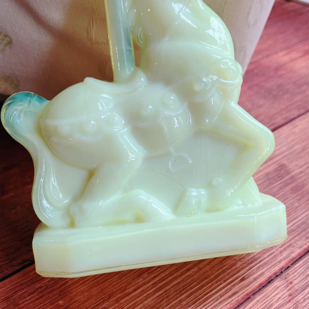 ウランガラス Boyd ボイド社 オブジェ 置物 木馬 馬 メリーゴーラウンド