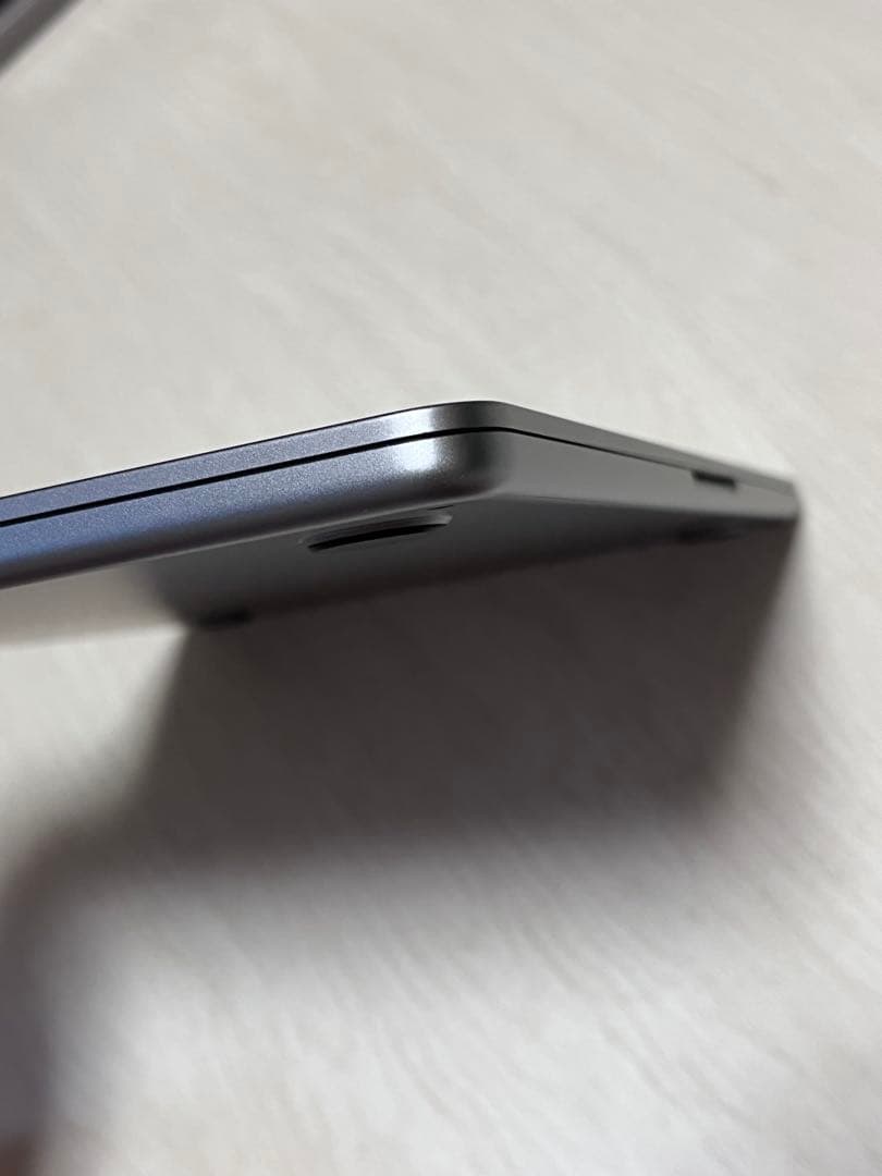 MacBook本体 MacBook Air (M2, 2022)