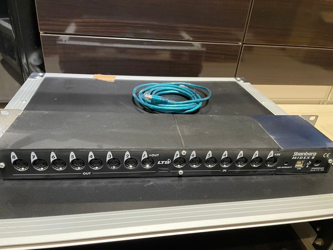 スタインバーグ　Midex8 MIDIインターフェイス