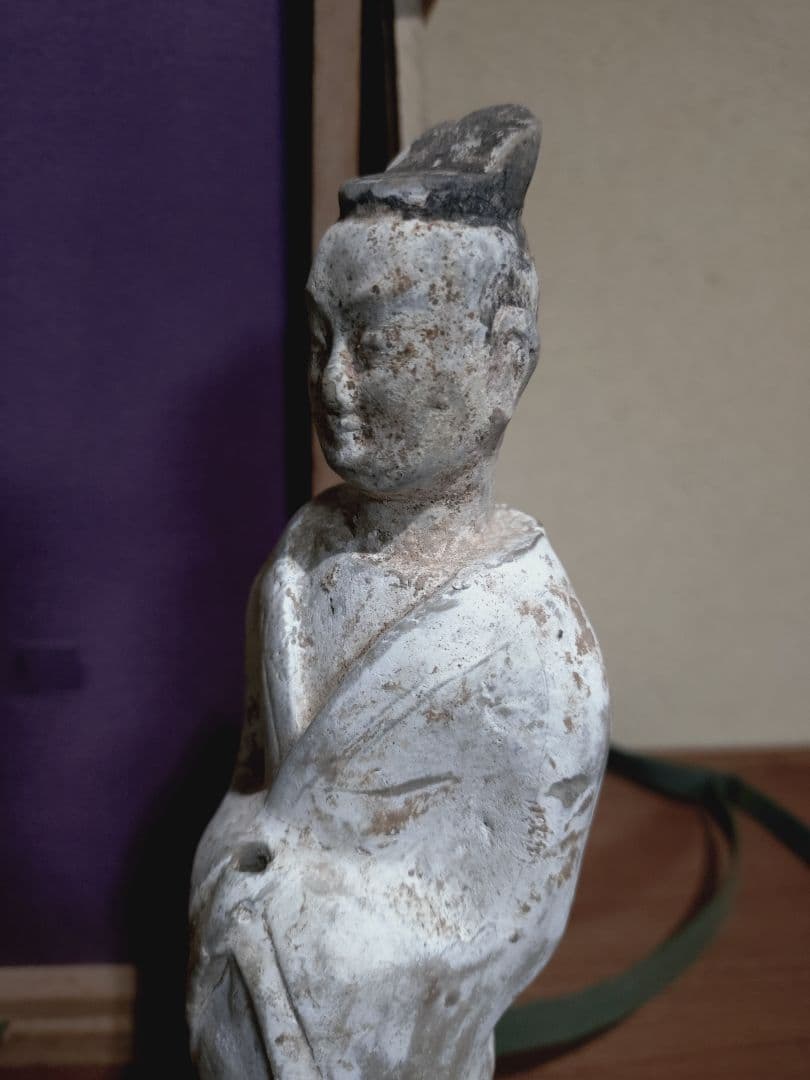 六朝 加彩 官人俑