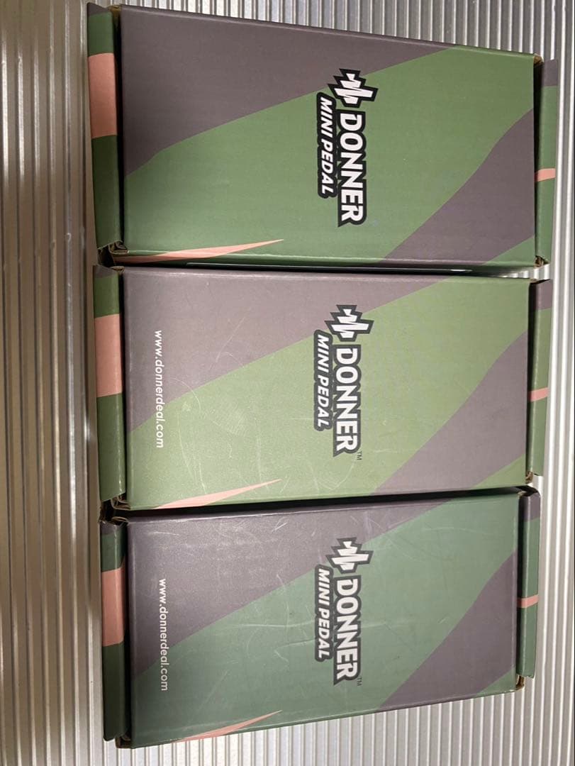 ギター DONNER Verb SquareEcho S quare TuttiLove