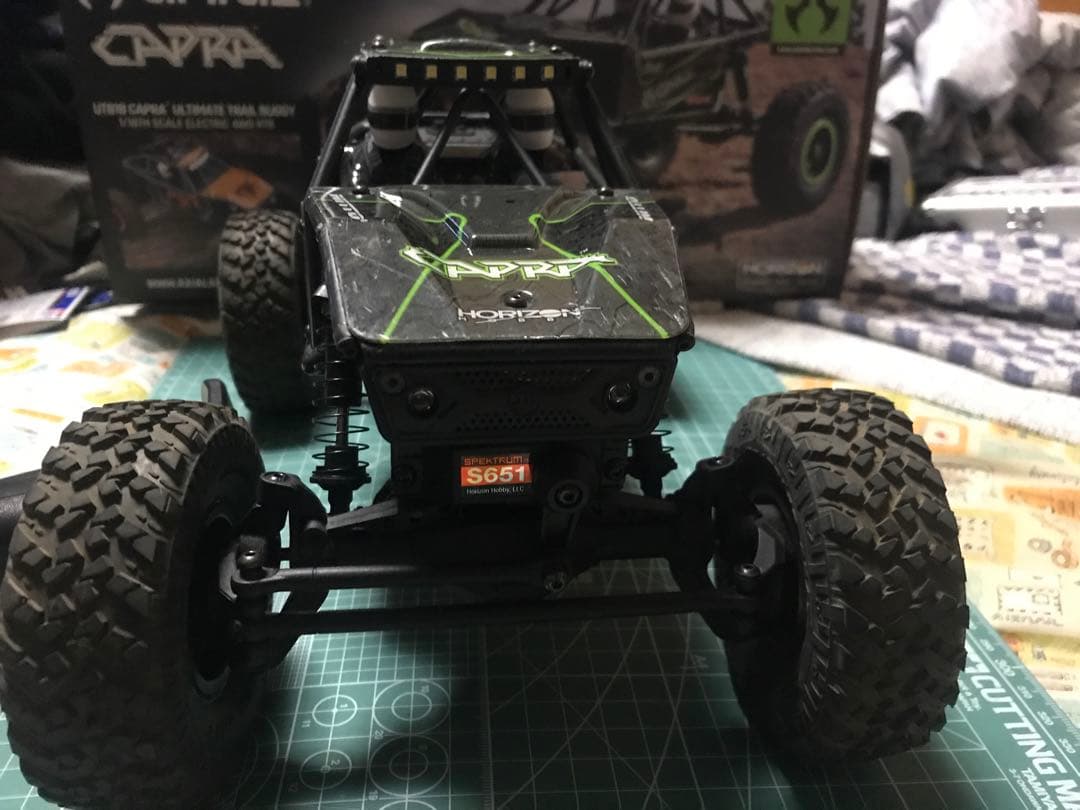 ホビーラジコン AXIAL CAPRA UTB18 RTR