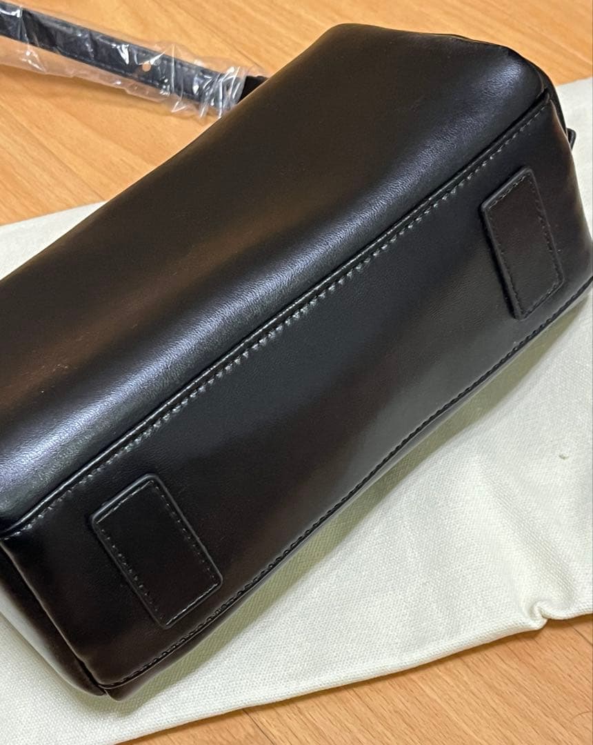 即日発送　Facade pattern レザーボックスショルダーバッグ