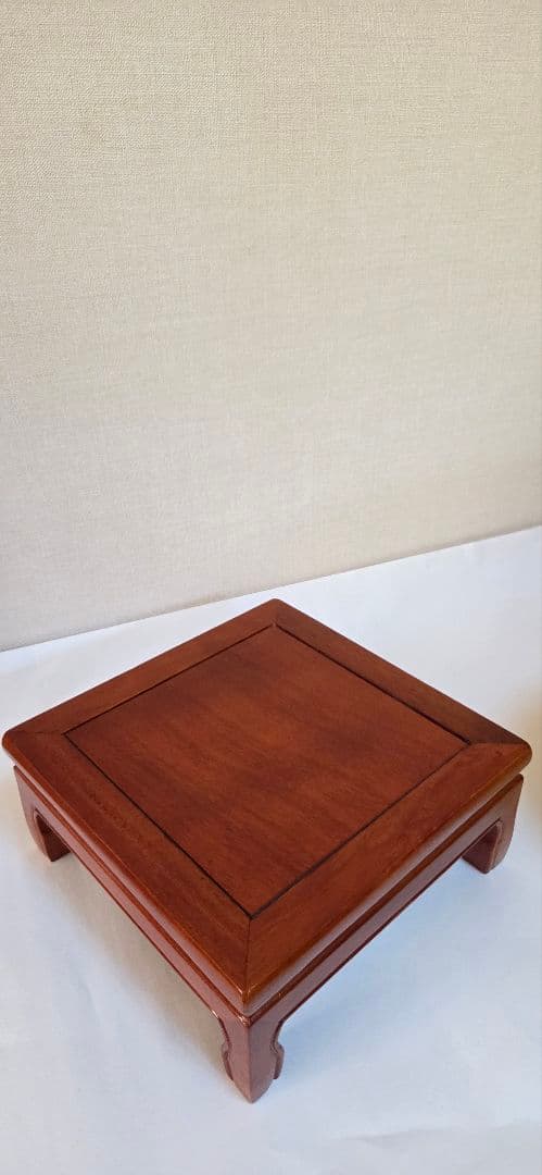 九谷焼角福印壺台座付き