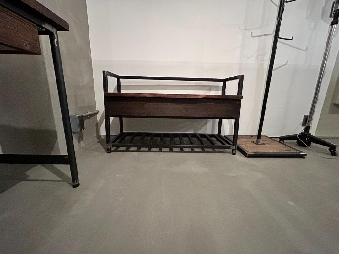 インダストリアルブランチ【シューズラックベンチ（展示品）】アイアン家具/手づくり