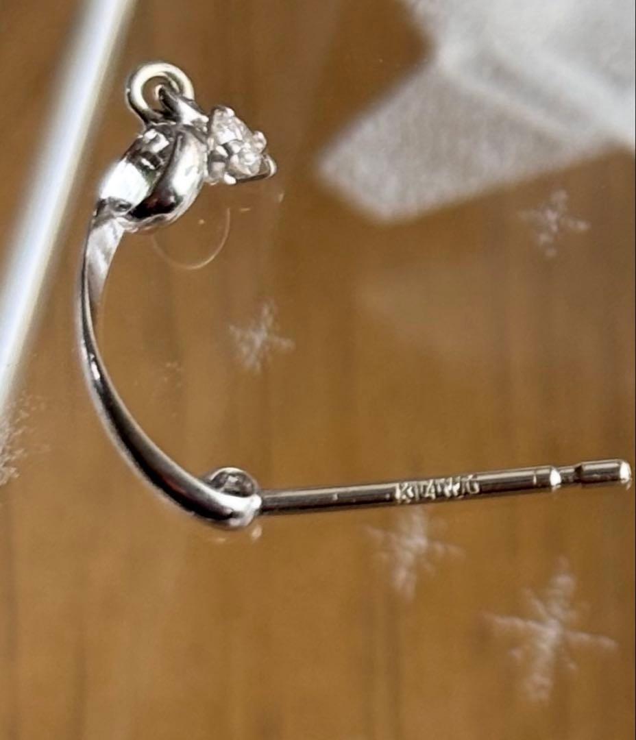 テイクアップ　スイングダイヤピアス14Kホワイトゴールドひねりライン