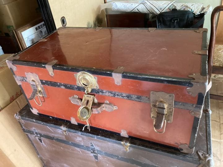 鍵付き船トランク