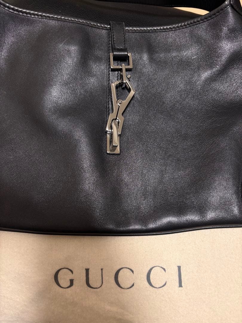 【未使用に近い】GUCCI グッチブラックレザー ショルダーバッグ