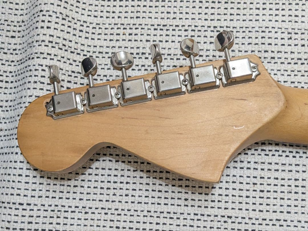 ギター Jazzmaster-type guitar Installed a fuzz