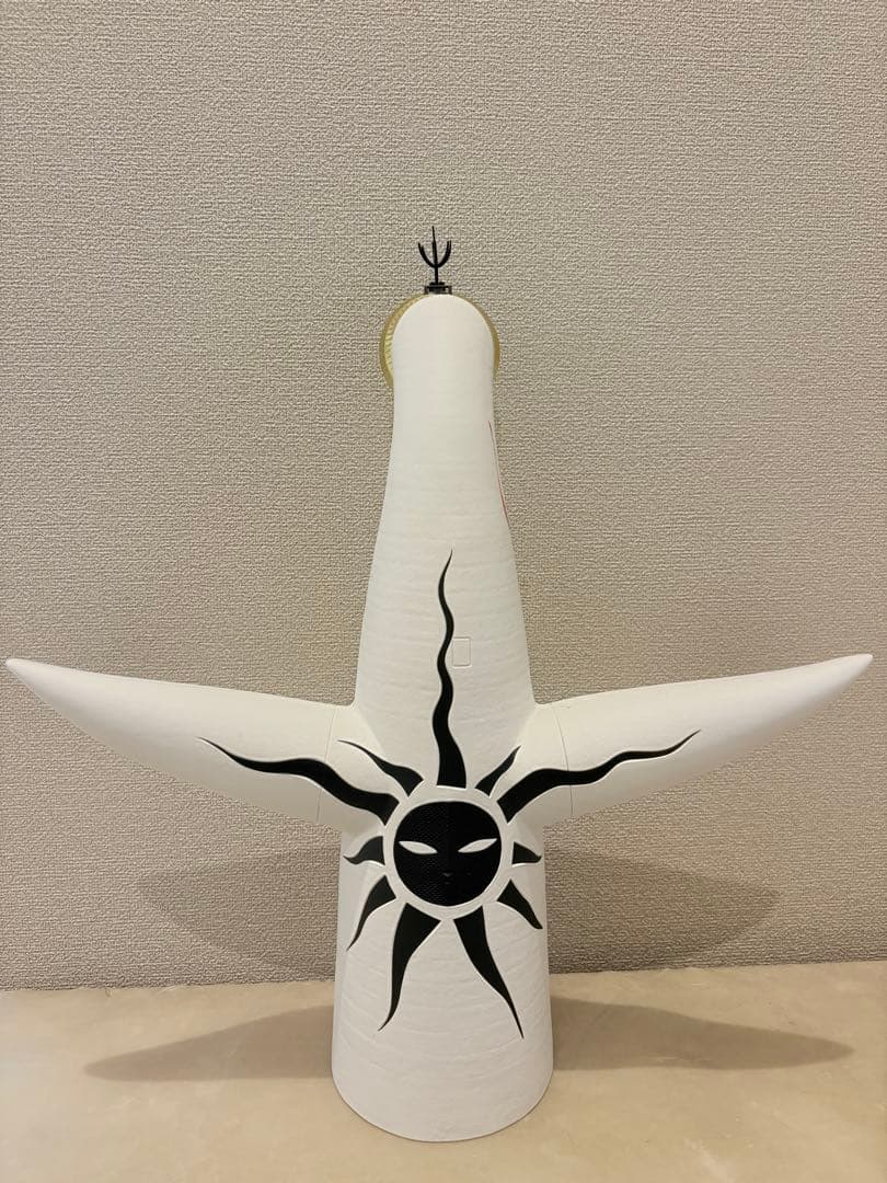 【極上塗装済み完成品】ARTPLA 太陽の塔 プラモデル プロ仕上げ 岡本太郎