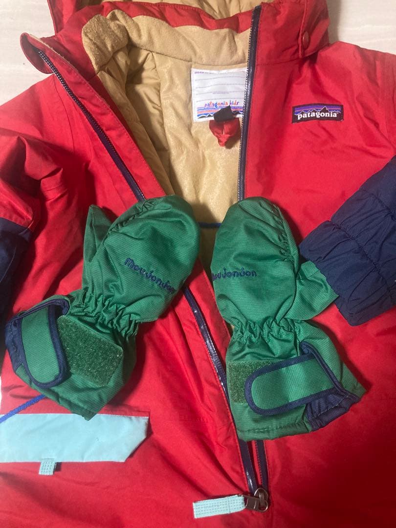 【パタゴニア】スノーウェア　2T（手袋おまけ）