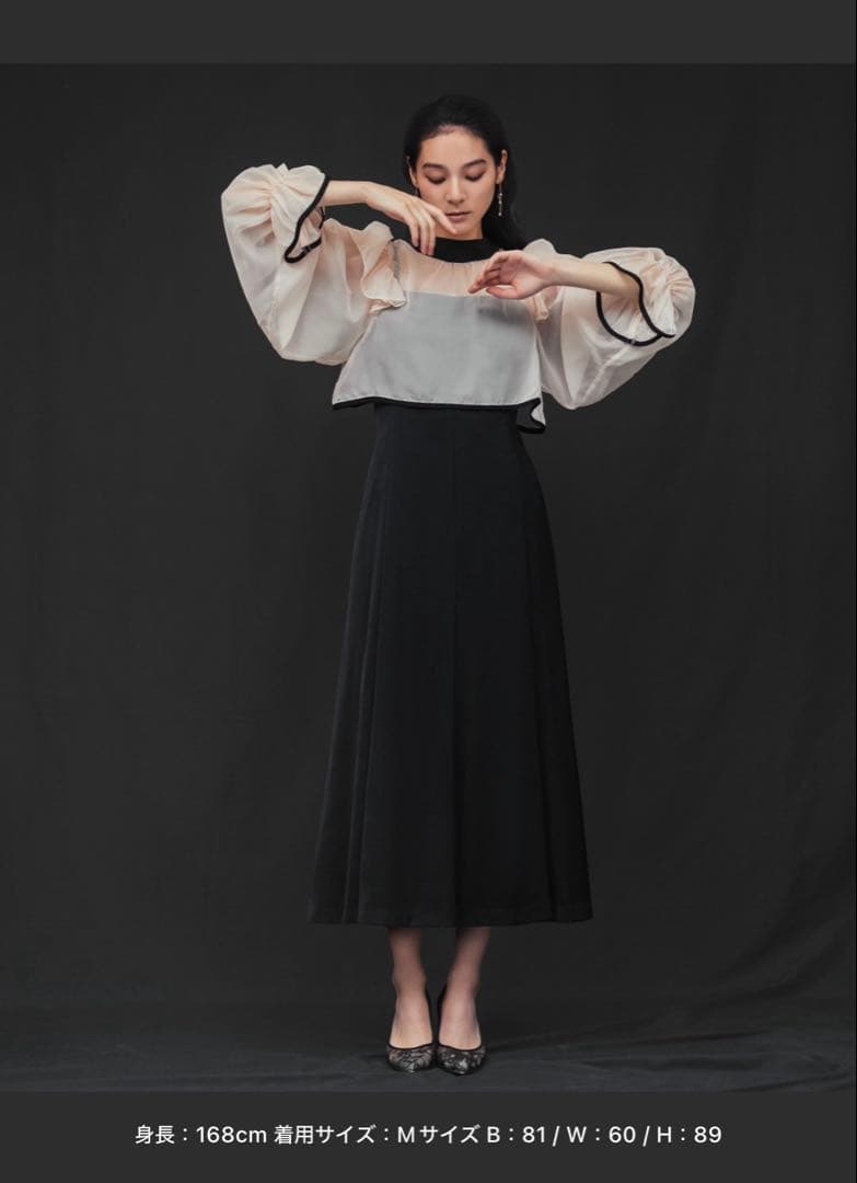 シアーフリルブラウス・キャミソールセット