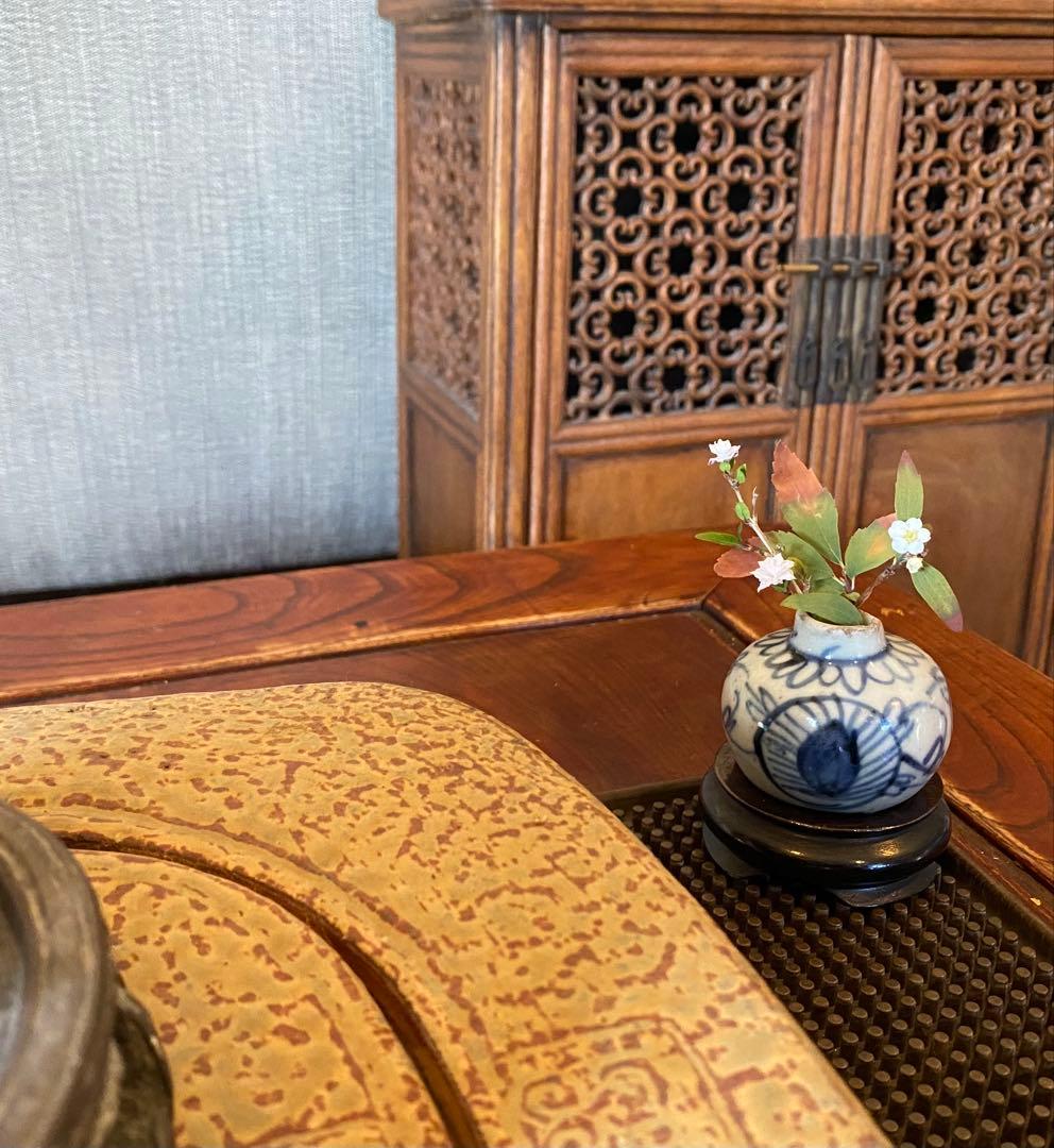 スワトウ陶磁器　ミニ花器　鑑賞台付　　　 一輪挿し　ヴィンテージ　レア