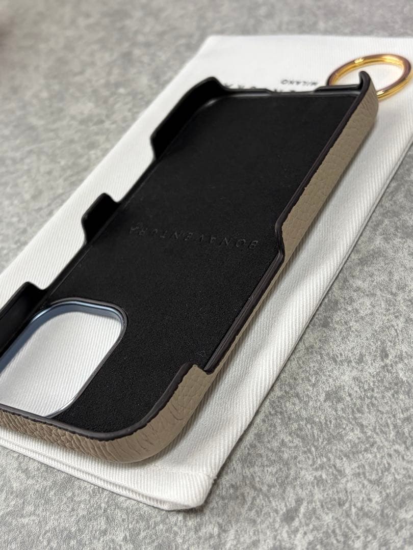 ころすけ BONAVENTURA グレージュ iPhone17ケース